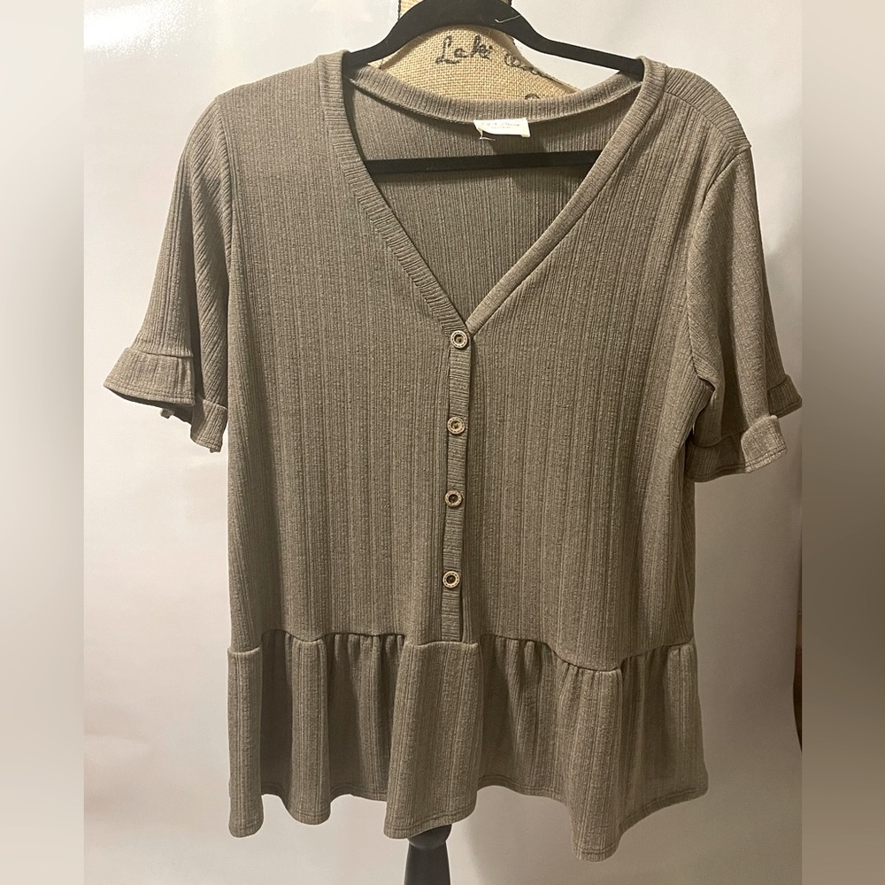 1.4.3 Story by Line Up Cottagecore Women's‎ Top